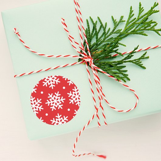 Feestive Red and White Snowflake Pattern Holiday Ronde Sticker
