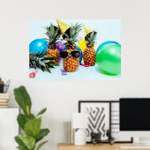 Feesttijd Ananassen met Feestartikelen, ZSSG Poster (Thuiskantoor)