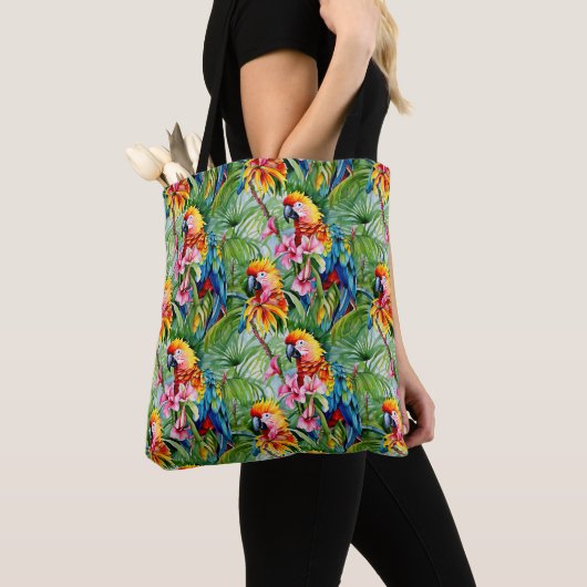 Fel gekleurde papegaaien en tropische bloemen tote bag (Dichtbij)