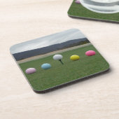 felgekleurde Golf Balls op een berg Bier Onderzetter (Linkerzijde)