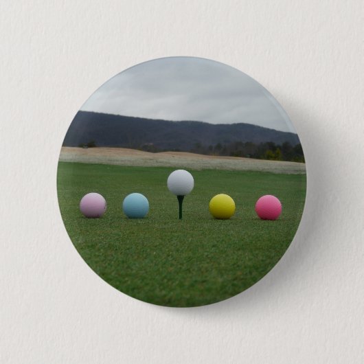 felgekleurde Golf Balls op een berg Ronde Button 5,7 Cm (Voorkant)