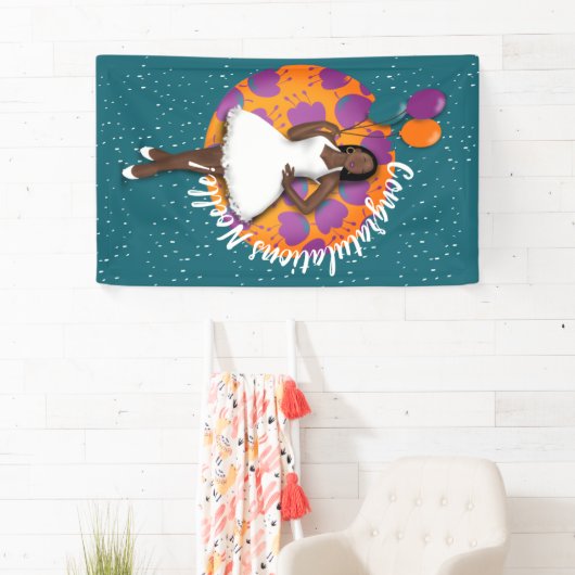 Felicitatie! Zwarte vrouw, ballonnen en bloemen Spandoek (Insitu)