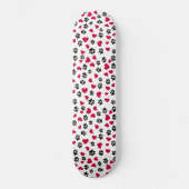 Feline Design Black Cat Paw Prints en rode harten Persoonlijk Skateboard (Voorkant)