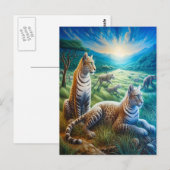 Feline Harmony in Meadow Briefkaart (Voorkant / Achterkant)
