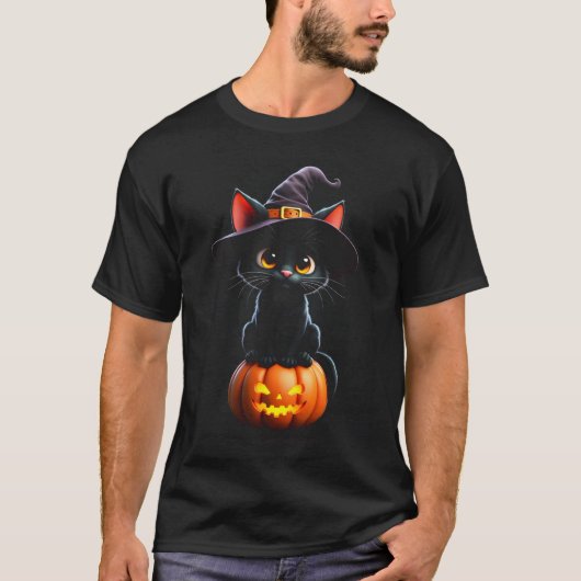 Feline Spooky Witchy Cat on Pumpkin T-shirt (Voorkant)