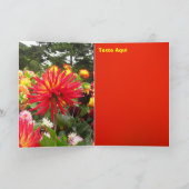 Feliz Cumpleaños - Las Dalias Rojas y Amarillas Kaart (Binnen)