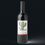 Feliz Navidad Custom Christmas Bottle Label Wijn Etiket<br><div class="desc">Voeg een persoonlijke aanraking aan vakantiecadeautjes toe met dit gepersonaliseerde flessenetiket. Cute festive cactus design.</div>