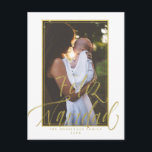 Feliz Navidad White, kerstfoto Briefkaart<br><div class="desc">kerstvakantie-briefkaarten met foto van je familie. Pas de voorzijde van dit gouden "feliz navidad"-ontwerp aan met uw familienaam en het jaar. Voeg je retouradres aan de achterzijde toe. Een budgetvriendelijke kerstkaart die je vrienden en familie zullen koesteren.</div>