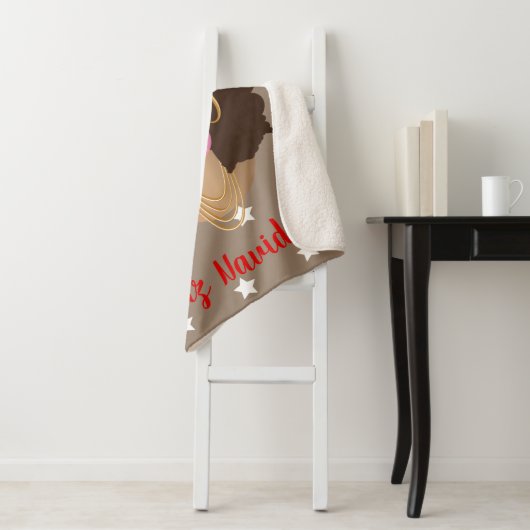 Feliz Navidad, Zwarte Vrouw, Santa Hoed, Bubblegum Sherpa Deken (In situ)