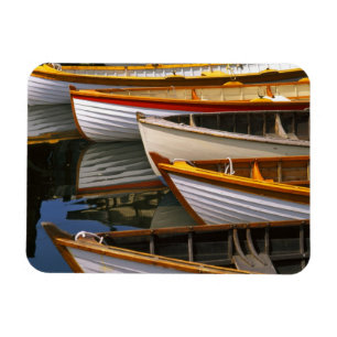 Felle gekleurde boten bij het Wooden Boat Center Magneet