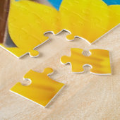 Felle Gele Zangvogel op een Tak Legpuzzel (Zijkant)