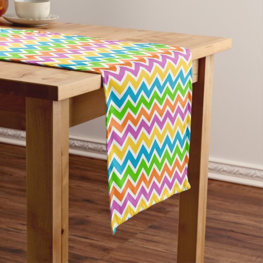 Felle kleuren Chevron Korte Tafelloper (Voorbeeld)