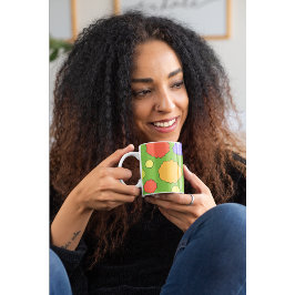 Felle kleurrijke koffiemok met polkadots grote koffiekop