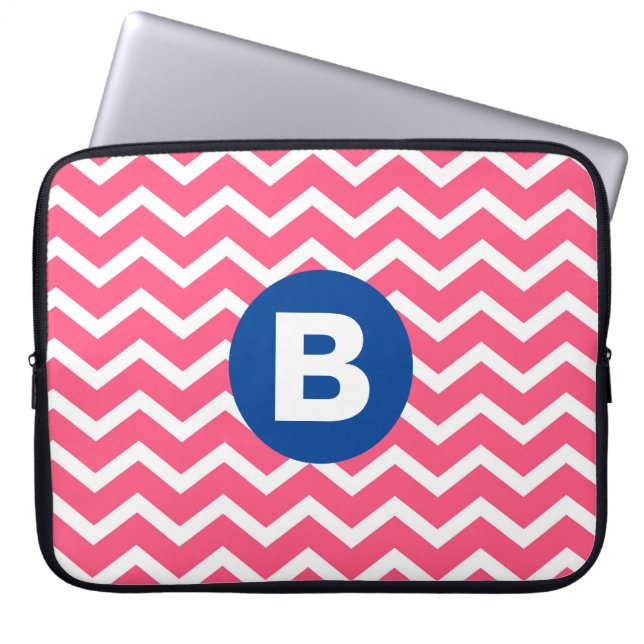 Felle roze en witte Chevron-patroonmonogram Laptop Sleeve (Voorkant)