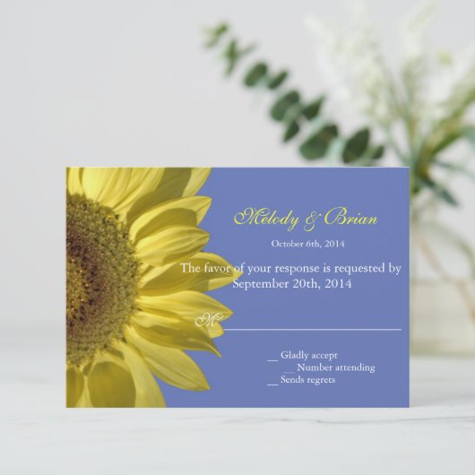 felle zomerzonnebloem RSVP trouwuitnodigingen. (Staand voorkant)