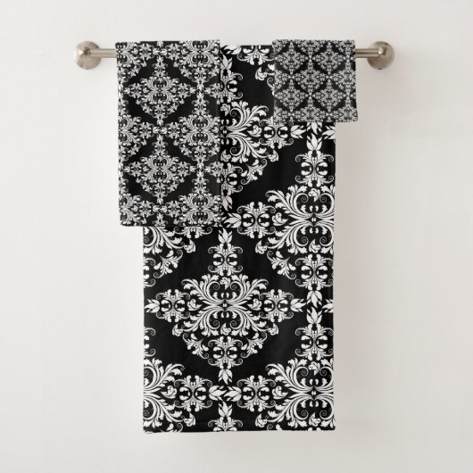 Feminine Black en White Damask Pattern Bad Handdoek (Insitu)