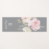 Feminine Floral Girly Pink Monogram Yoga Mat (Voorkant (horizontaal))