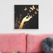 Feminine Hand Releasing Butterflies Art Canvas Afdruk (Insitu (Woonkamer))