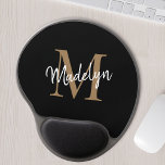 Feminine Monogram Black Gold Elegant Script Name Gel Muismat<br><div class="desc">Feminine Monogram Black Gold Elegant Script Name Gel Muismat. Pas dit moderne elegante gelmuispad eenvoudig aan met uw eigen monogram en naam.</div>