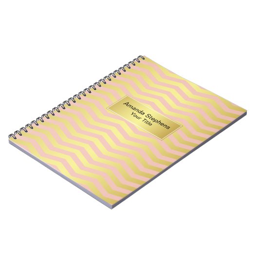 Feminine Pink and Gold Chevron Stripes Pattern Notitieboek (Linkerzijde)