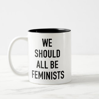Feministisch T-shirt - we zouden allemaal feminist Tweekleurige Koffiemok