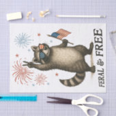 Feral maar gratis vuurwerk Feral Raccoon 4 juli Tissuepapier (Craft)