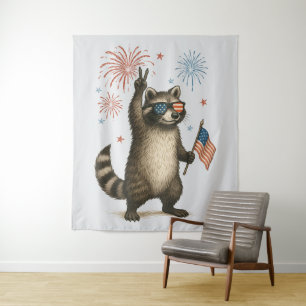 Feral maar gratis vuurwerk Feral Raccoon 4 juli Wandkleed