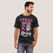 Ferale en sterke borstkanker Awareness Raccoon P T-shirt (Voorkant volledig)