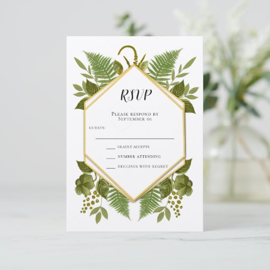 Ferns and Fauna Gold and Greenery Wedding RSVP Kaart (Staand voorkant)