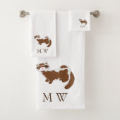 Ferret Design Monogrammed Bad Handdoek (Insitu)