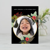 Festive Berry Wreater met Circle Photo Kerstmis Folie Uitnodiging (Staand Voorkant)
