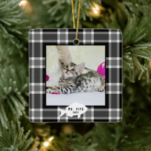 Festive Black and White Play Cat Name Keramisch Ornament