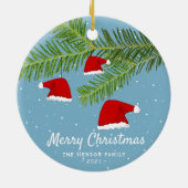 Festive Blue Santa Hat Pine Branch Merry Kerstmis Keramisch Ornament (Achterkant)