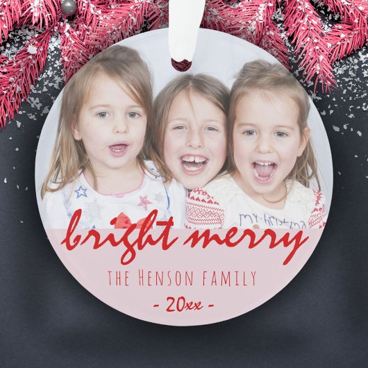Festive Bright Merry Script Red Kerstfoto Ornament
