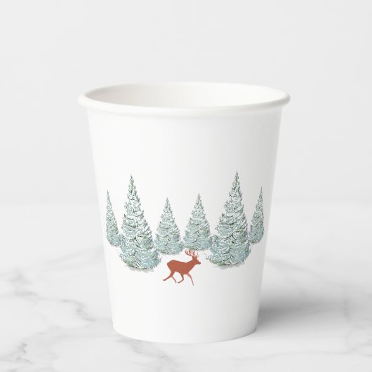 Festive Brown Deer onder Snowy Spruce Trees Papieren Bekers (Voorkant)