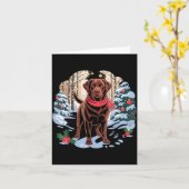 Festive Chocolate Lab In Snowy Forest Winter Xmas Kaart (Gele Bloem)