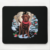 Festive Chocolate Lab In Snowy Forest Winter Xmas Muismat (Voorkant)
