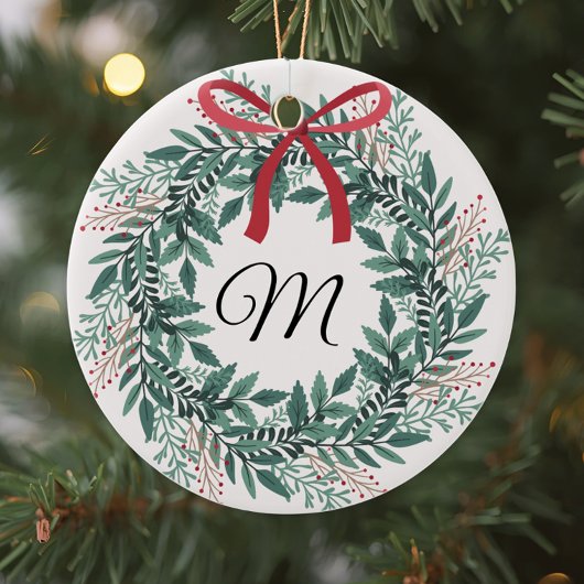 Festive Christmas Wreath Custom Initial and Photo Keramisch Ornament