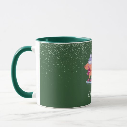 Festive Dachshund Dog Ice Skating Green Name Mug Mok (Links)