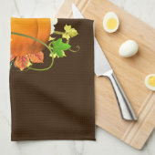 Festive Fall Leaves with Pumpkin Seasonal Decor Theedoek (Quarter Fold)
