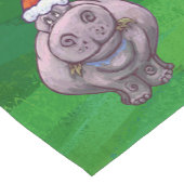 Festive Hippo on Green Korte Tafelloper (Hoek)