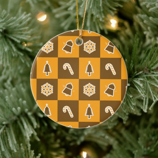 Festive Holiday Grid Pattern Keramisch Ornament (Boom)