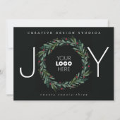 Festive JOY Wreath Leaves Berries Business Feestdagenkaart (Voorkant)
