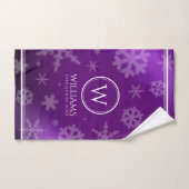 Festive Paarse Folie Snowflakes Monogram Naam Bad Handdoek (Handdoek)