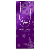 Festive Paarse Folie Snowflakes Monogram Naam Wijn Cadeautas (Voorkant)