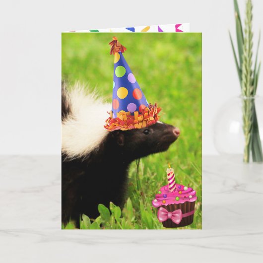 Festive Party Skunk Birthday Kaart (Voorkant)