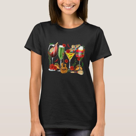 Festive Party With Glasses Of Tropical Fruit Wine T-shirt (Voorkant)