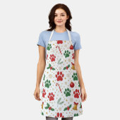 Festive Pet Paw Print Christmas Apron: Red & Green Schort (Gedragen)