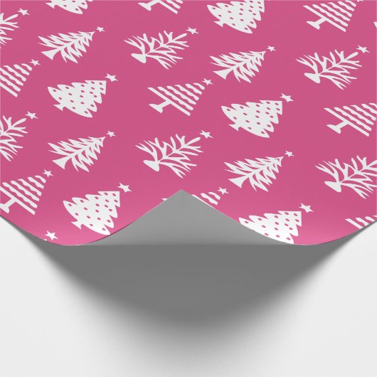 Festive Pink and White Christmas Tree Pattern Cadeaupapier (Hoek)