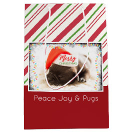 Festive Pug in Red Santa Hat met kerstlicht Medium Cadeauzakje
